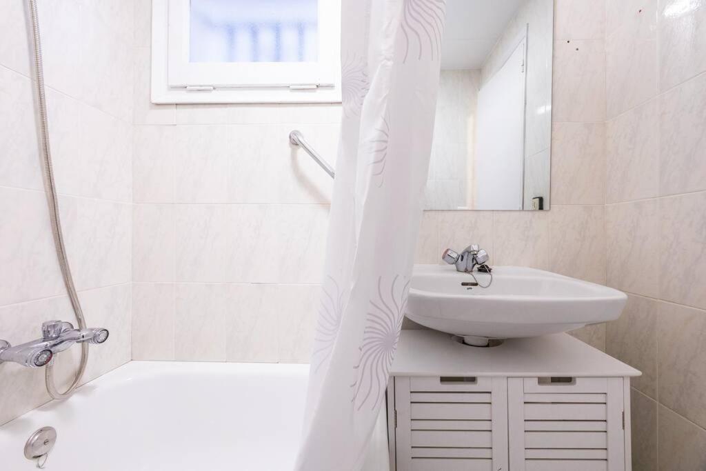 La Cuana Apartment Roses Luaran gambar